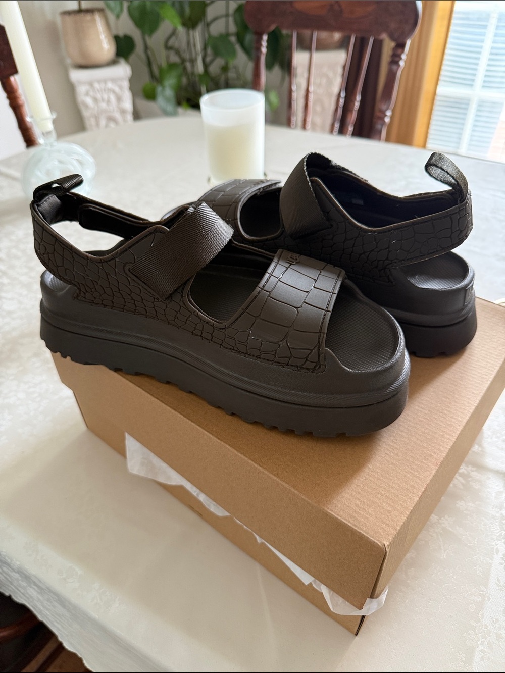 Women’s goldenglow Uggs